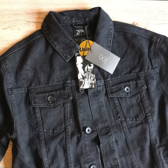 NWT Cotton On TUPAC Denim Jacket, Unisex - Picture 11 of 15